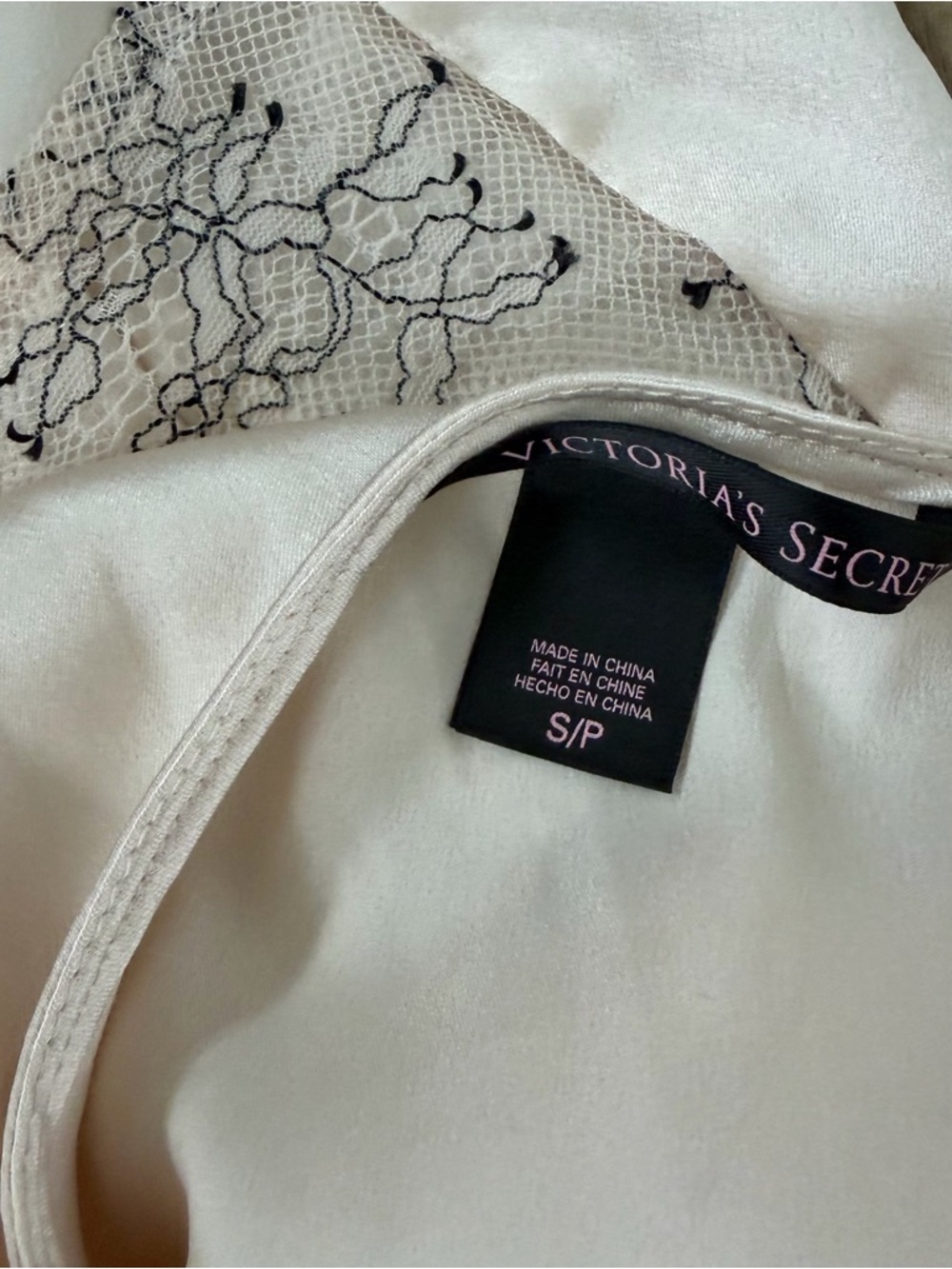 Victoria’s Secret Cream Lace Slip Nightie | Open Back Mini Chemise Small - Picture 5 of 5